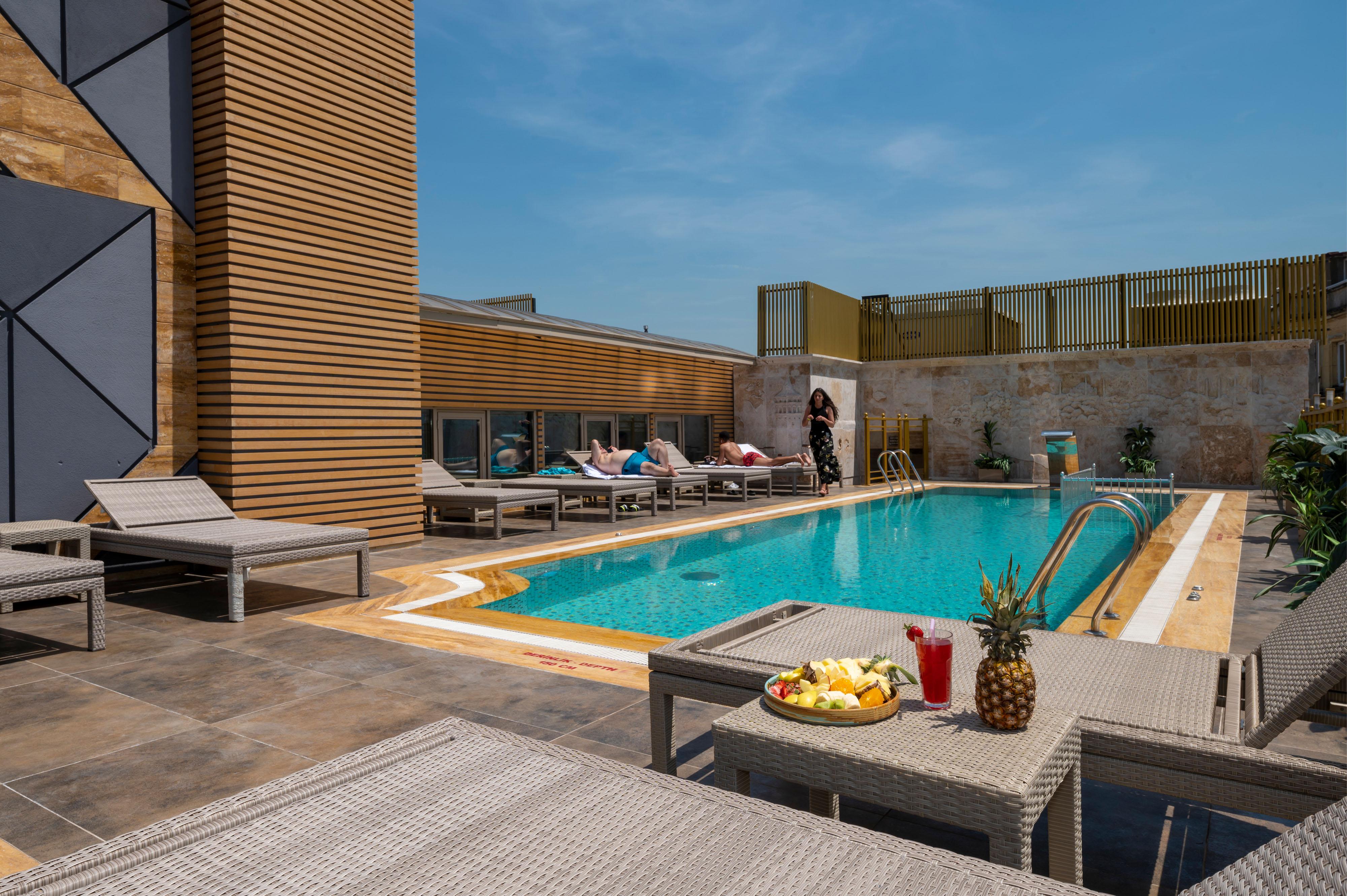 Ramada By Wyndham Pera Taksim Hotel Istanbul